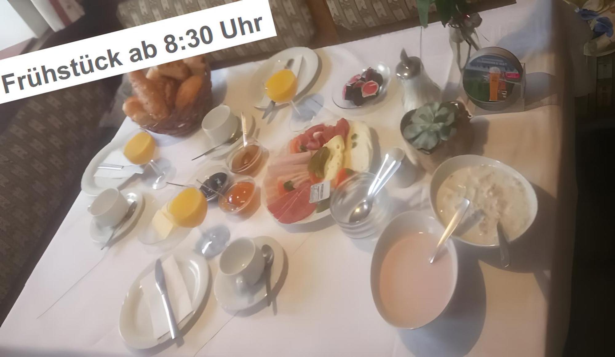 Gasthaus Zum Kreuz グラーフェンハウゼン エクステリア 写真